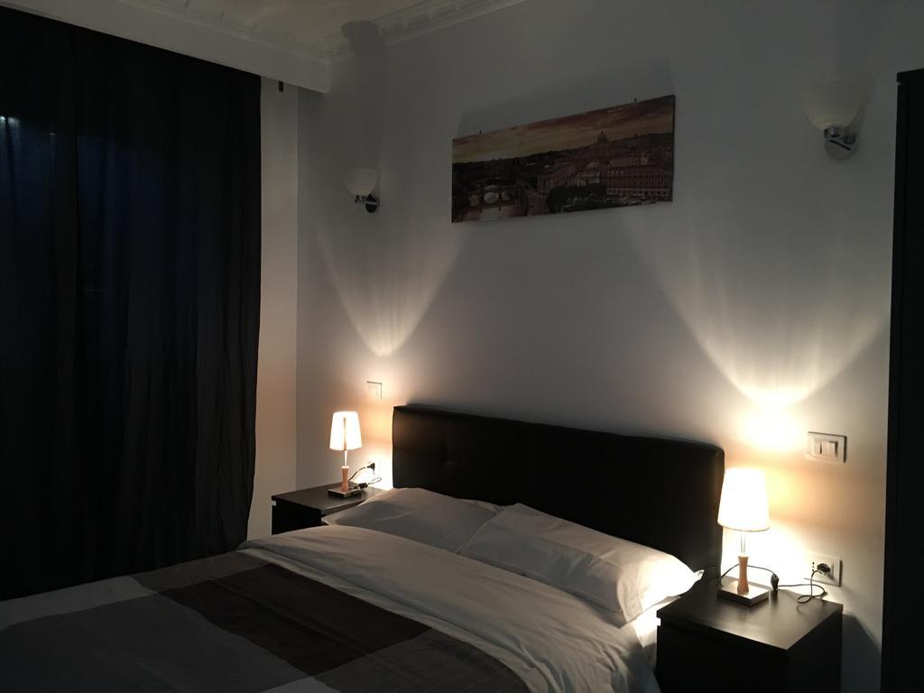 Gianni'S Guest House Рим Екстер'єр фото
