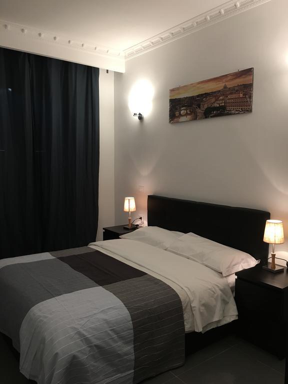 Gianni'S Guest House Рим Екстер'єр фото