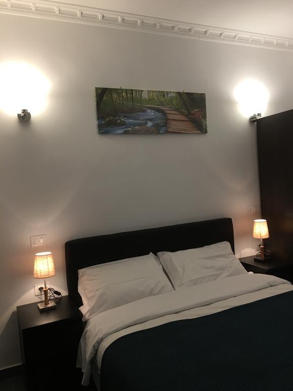 Gianni'S Guest House Рим Екстер'єр фото